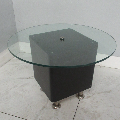 Used Salon Glass Topped Coffee Table  BH77C- GRADE 2