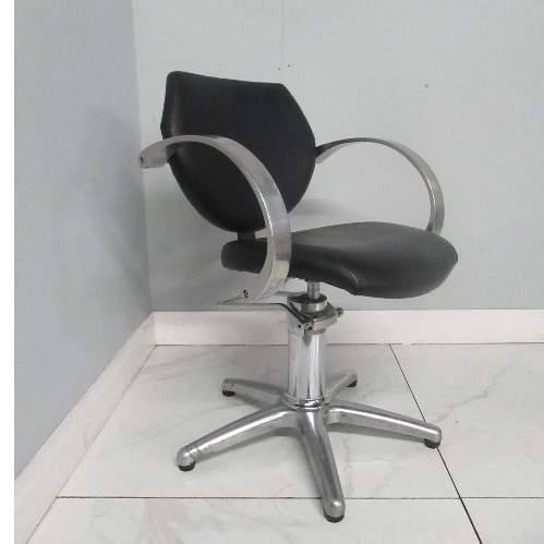 Used Black  Salon Styling Chair by REM - BH77A- GRADE 2