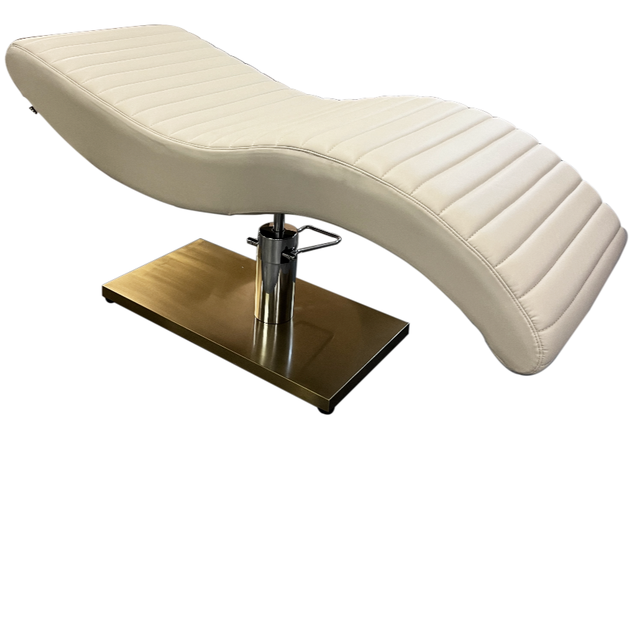 The Hourglass Lash Bed with Hydraulic Pump - Ivory & Gold by SEC