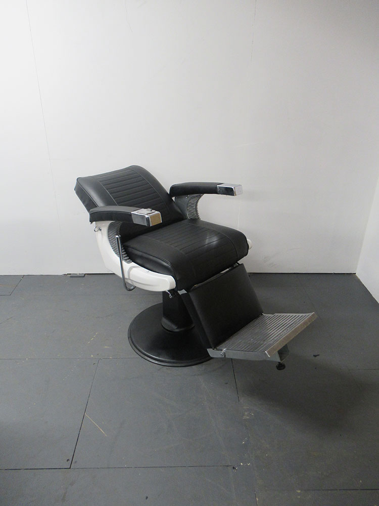 Used Takara Belmont Mayfair Barber Chair BG27A- GRADE 1