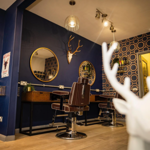THE STAGS HEAD BARBERS